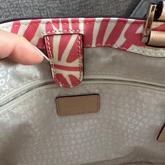 Kate Spade Grant Street Juno Mini Tote Pink and White Palm Leaf Print - Picture 4 of 8